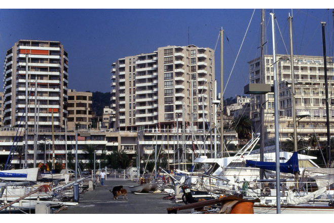 Palma de Mallorca sea front. The 5th floors ar roof terraces.