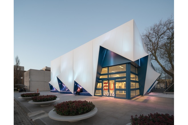 Facade of the Convention Center - © Ossip van Duivenbode